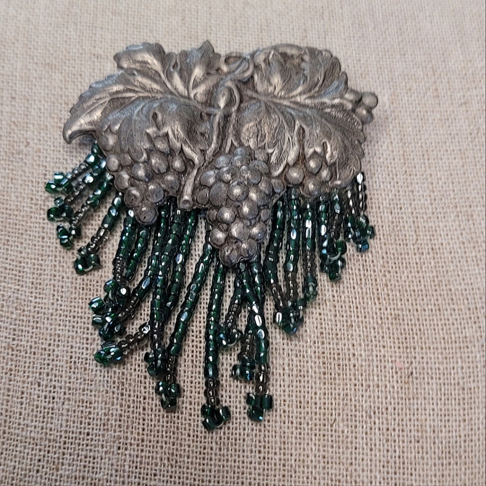 Vintage Pewter Grape Vine Brooch